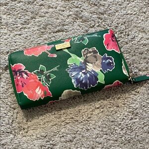 kate spade green floral wallet